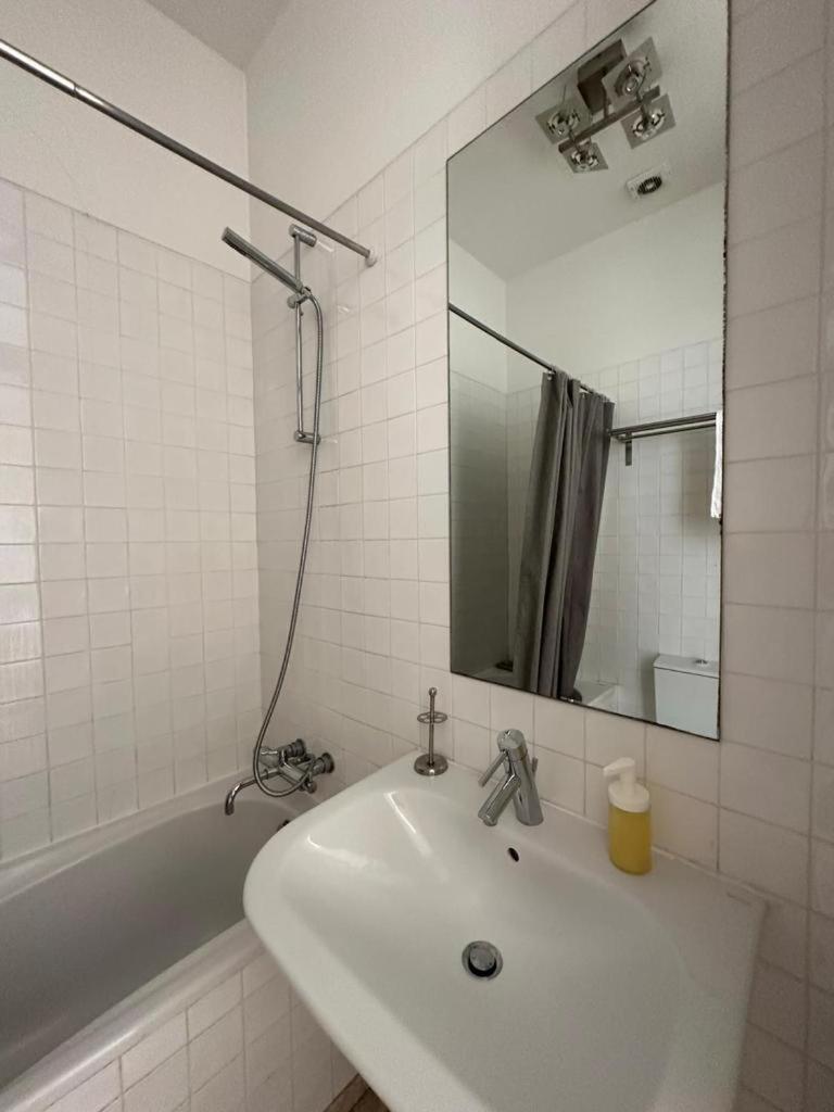 Quarto Com Wc Privativo Em Casa Partilhada Lisbon